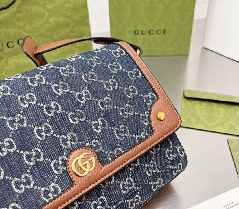 Gucci Woman Shoulder Bag Style 9