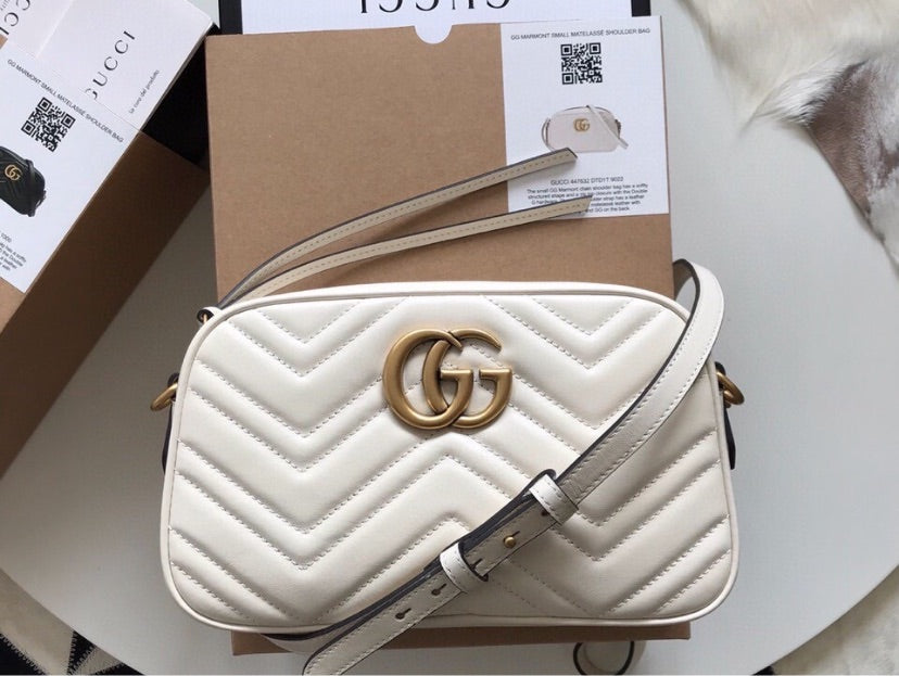 Gucci Prada Tessuto Tote Style 4