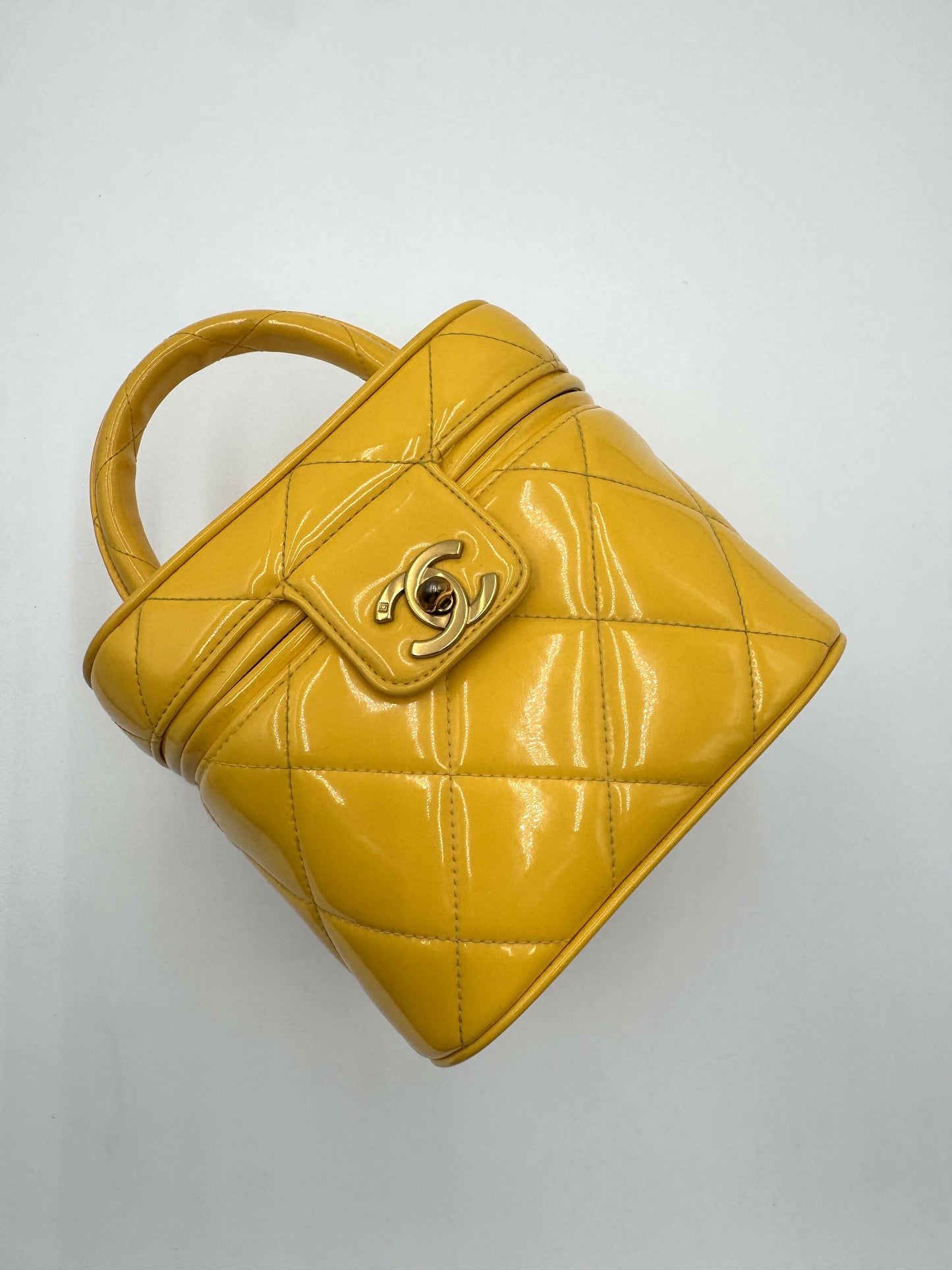Chanel 1995 Barbie Yellow Heart-Mirror Vanity Case Bag