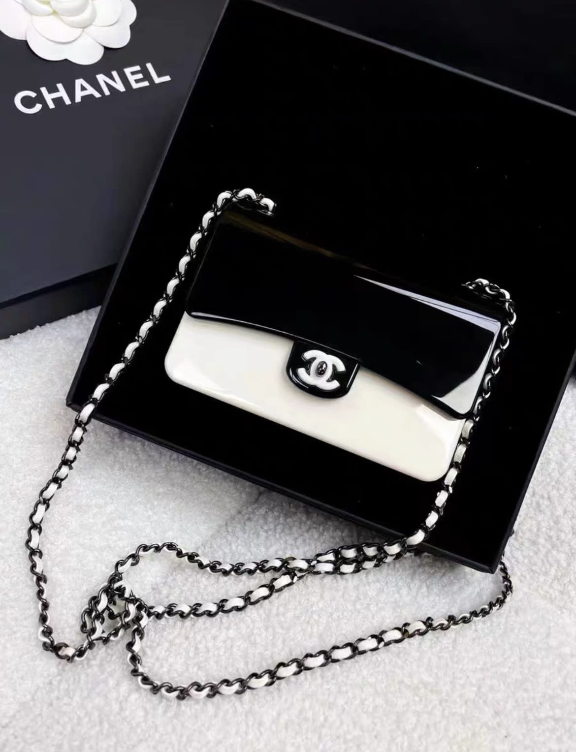 Chanel Black White Acrylic Chain Bag collector s items