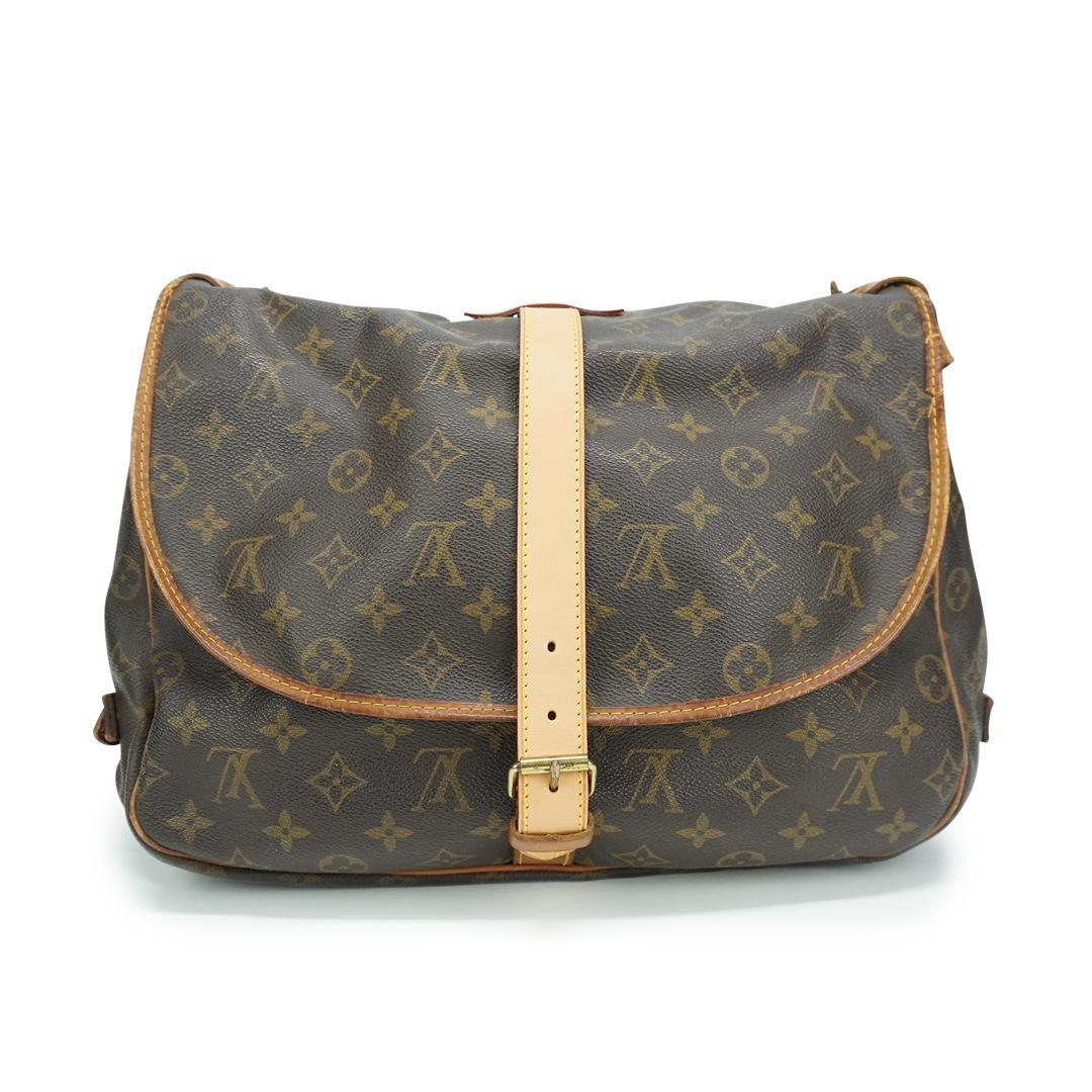 Louis Vuitton 'Saumur' Messenger Bag