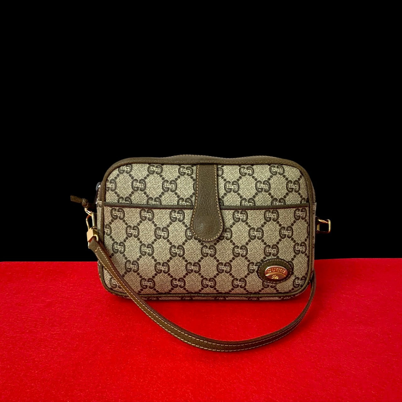 Gucci GG Logo Leather Shoulder Bag