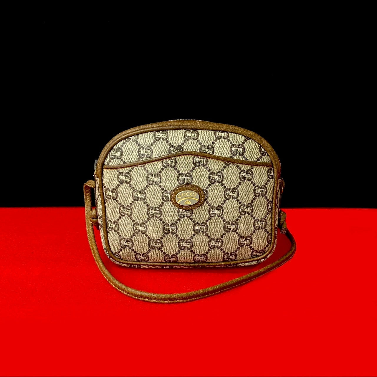 Gucci Old Gucci Plus Leather Shoulder Bag
