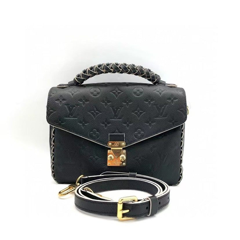 Louis Vuitton MÃ©tis Pochette Black Monogram Leather Bag