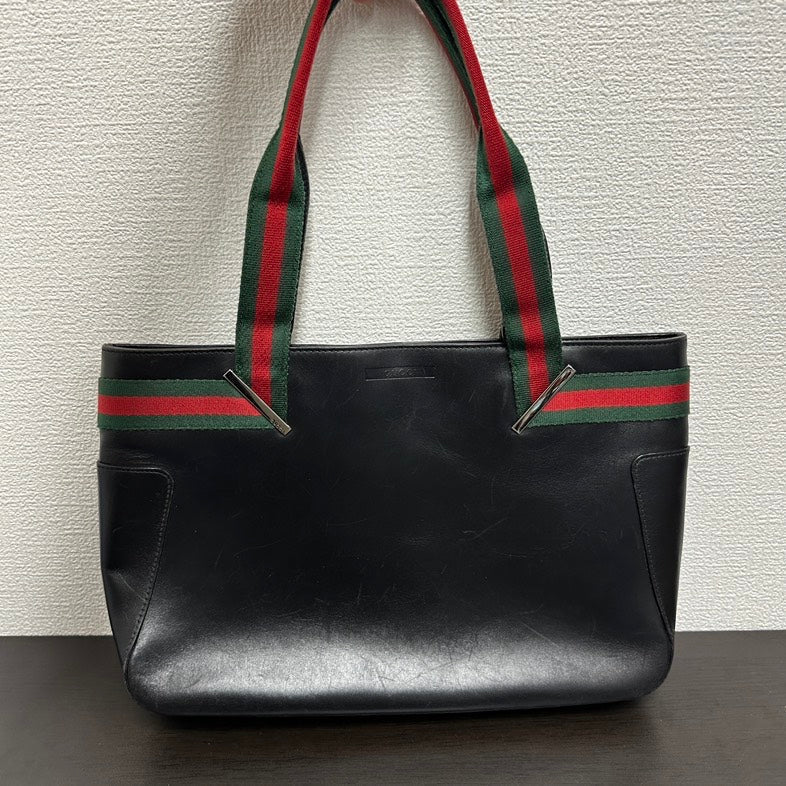 Gucci V855 Black Leather Shoulder Bag