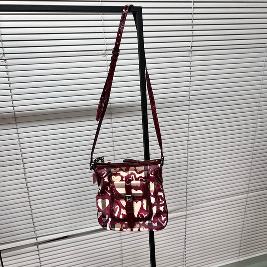 Burberry Patent Leather Heart Print Crossbody Bag Red Z3035