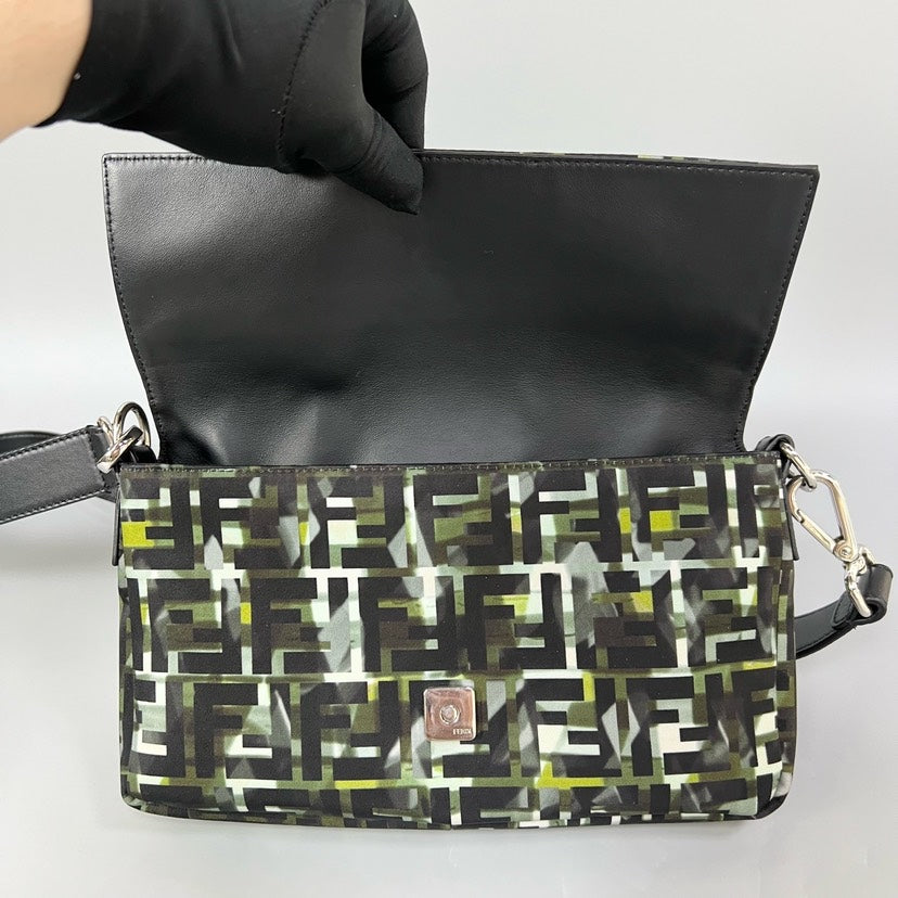 Fendi Baguette Bag 26*15cm XJ11107