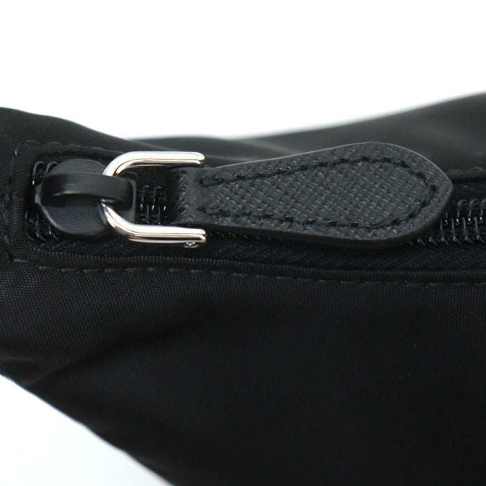 Prada Re-Edition 2000 Tessuto Nylon Shoulder Bag