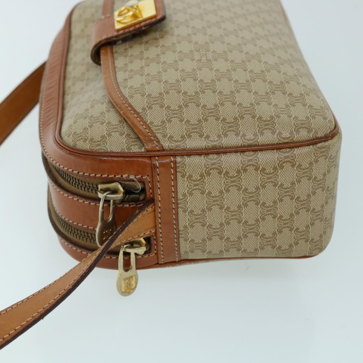 Luxury CELINE Macadam Canvas Shoulder Bag Beige 8593